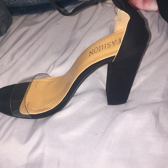 Heels - Picture 2 of 3